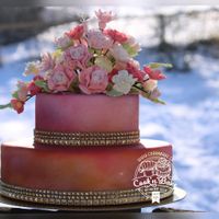 2st&ouml;ckige Hochzeitstorte in rosa-gold mit Zuckerblumenbouquet - Cook&#039;n&#039;Bake by Anika Heer